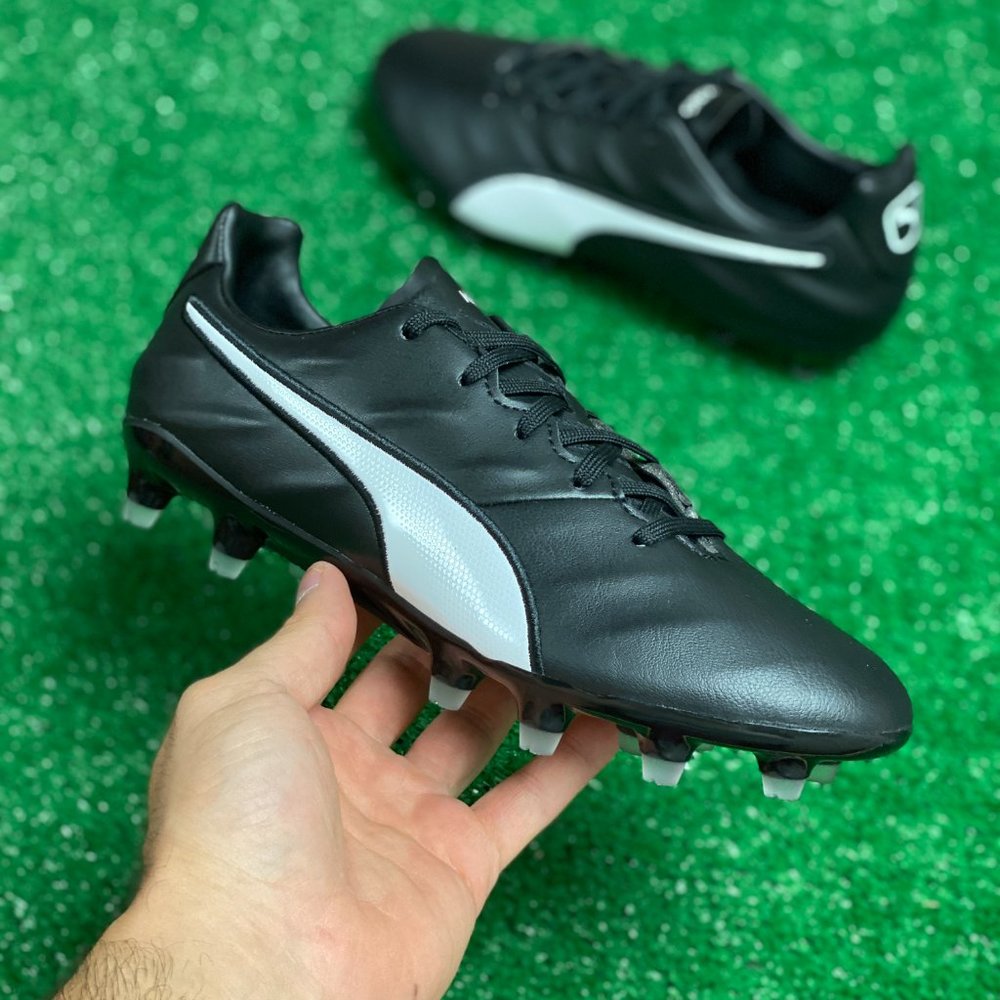 Puma Vegan King Pro 21 Low Mens Soccer Cleats Black White 106958-01 NEW Size 7